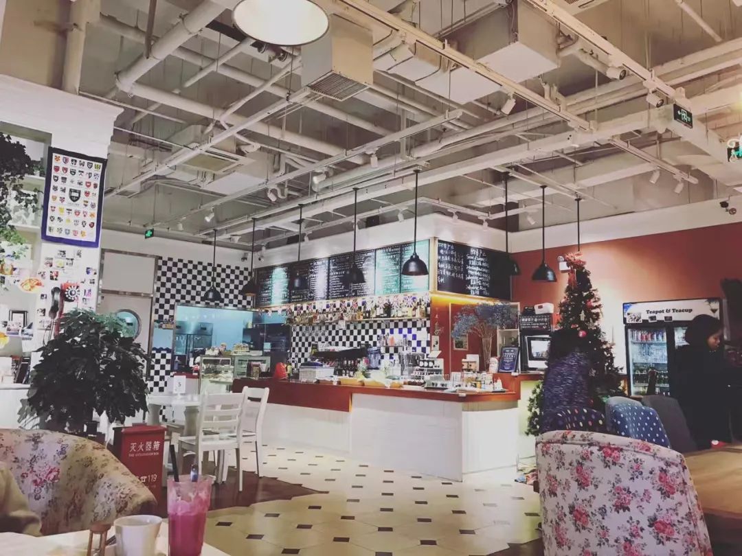 韩剧女一号剧本：35岁伦敦读研，38岁创业，差点毁容，终成最佳BOSS