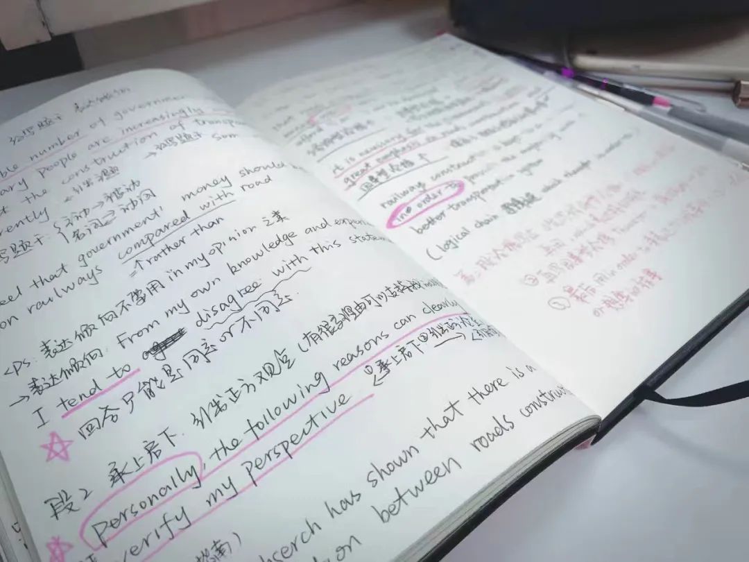 韩剧女一号剧本：35岁伦敦读研，38岁创业，差点毁容，终成最佳BOSS