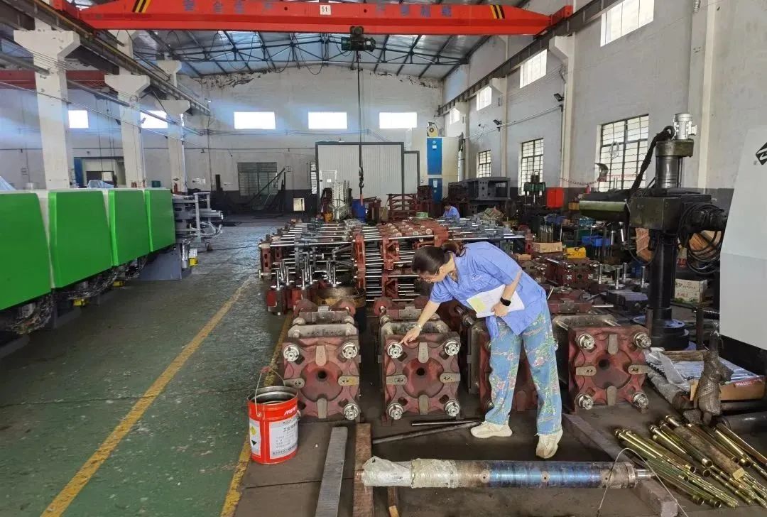 身家超千万的实体企业家，也在微信群做副业！